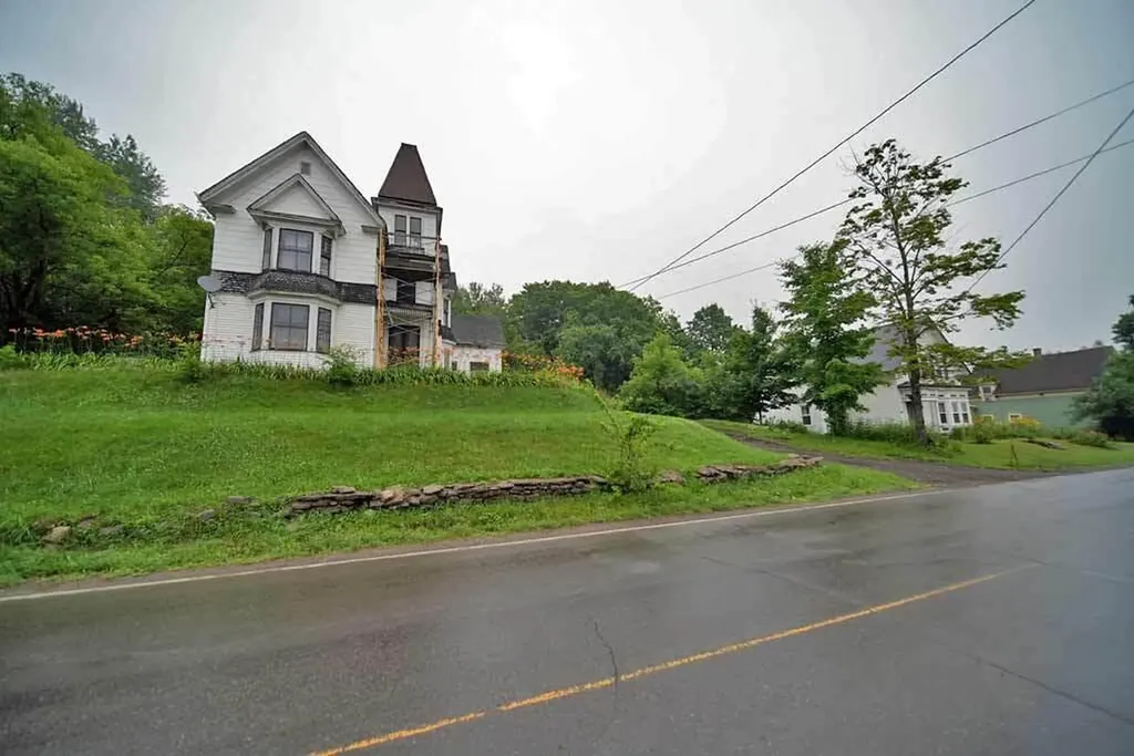 38 Bancroft Road Danforth ME 04424