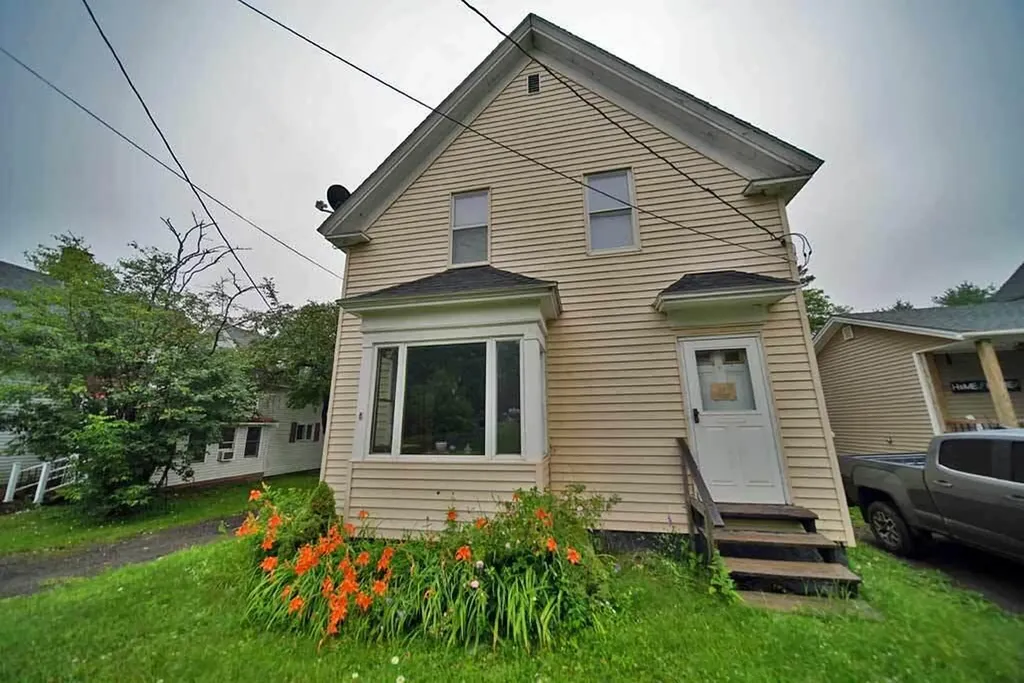 38 Bancroft Road Danforth ME 04424