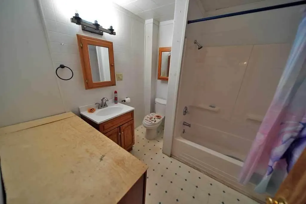38 Bancroft Road Danforth ME 04424