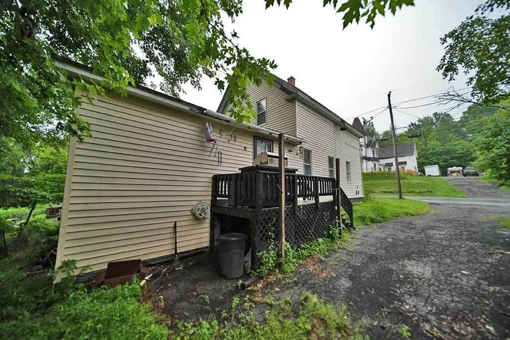 38 Bancroft Road Danforth ME 04424