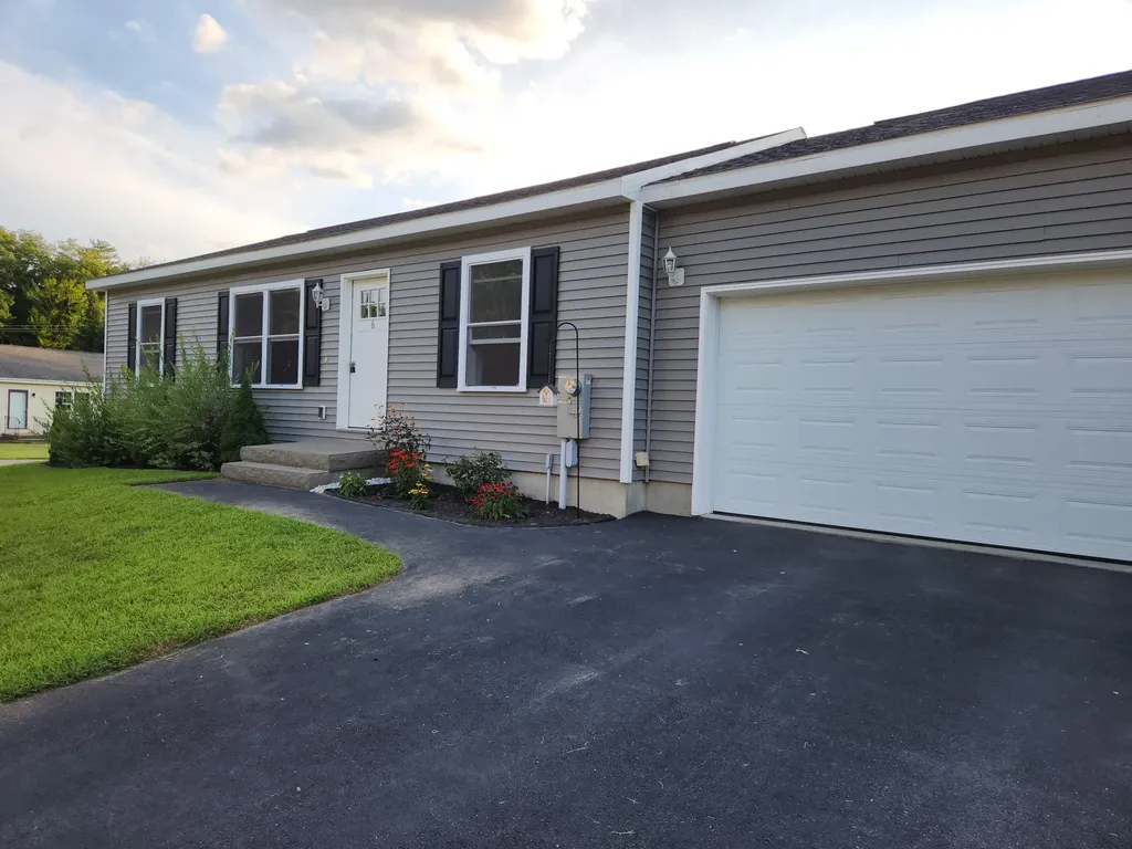 6 Buttonbush Lane Auburn ME 04210