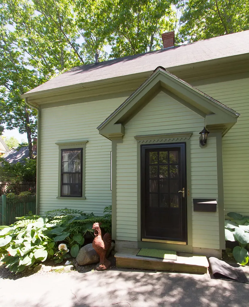 91 Bay View Street Camden ME 04843