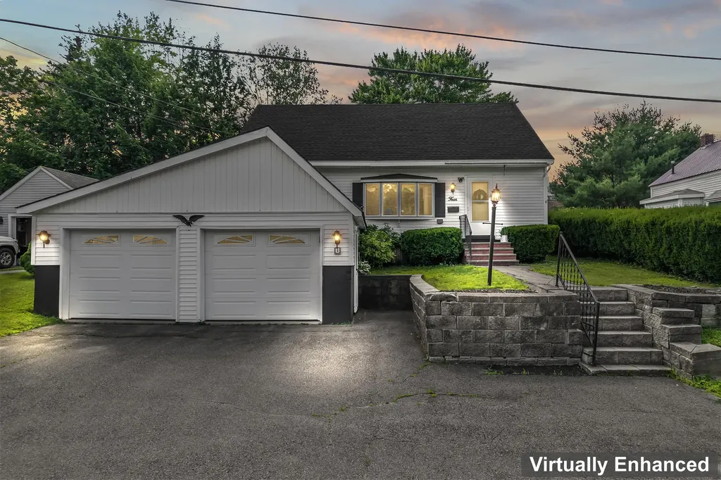 4 George Street Augusta ME 04330