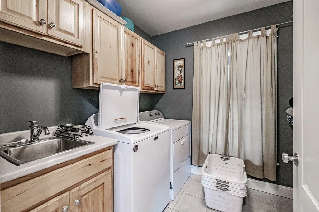 87 Star Hill Road Waterboro ME 04087