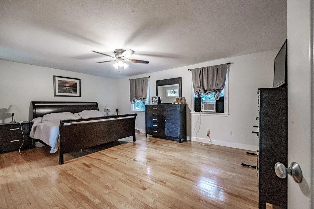87 Star Hill Road Waterboro ME 04087