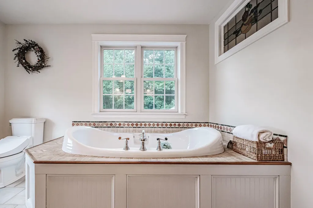 87 Star Hill Road Waterboro ME 04087