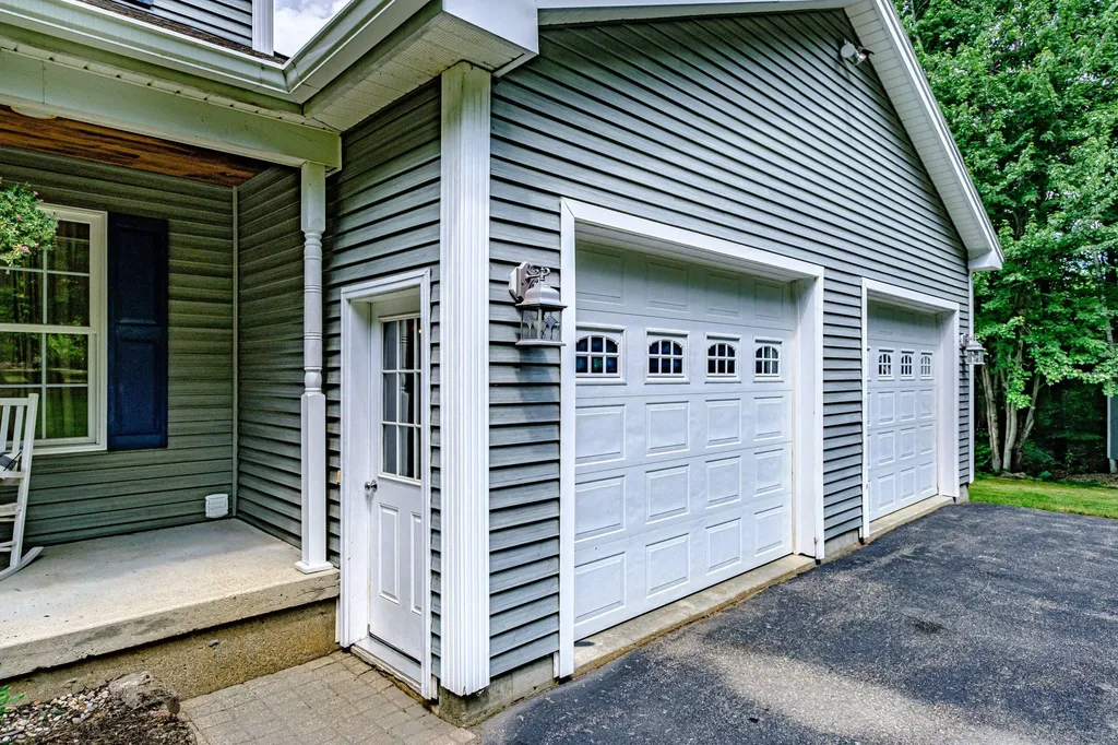 87 Star Hill Road Waterboro ME 04087