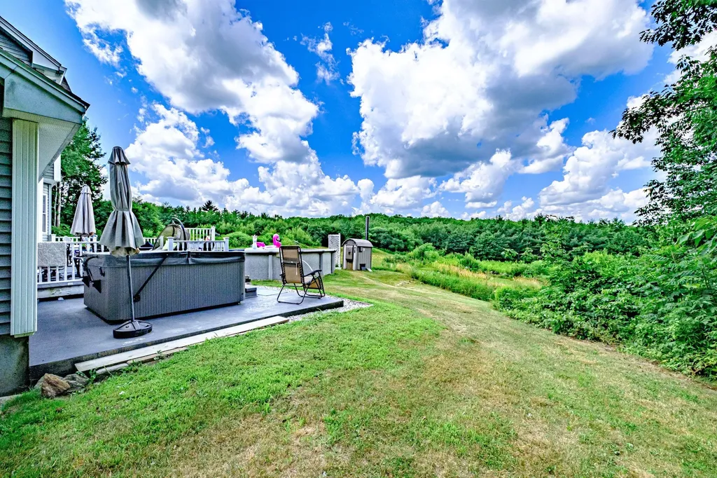 87 Star Hill Road Waterboro ME 04087