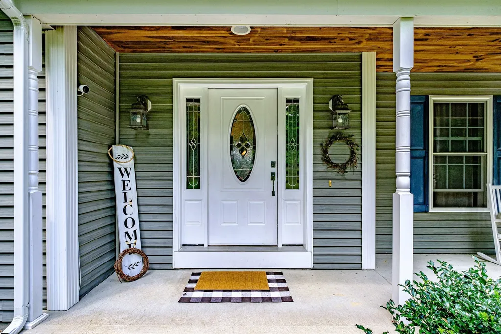 87 Star Hill Road Waterboro ME 04087
