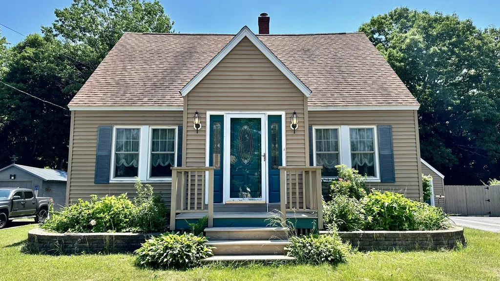 29 Westmore Avenue Biddeford ME 04005