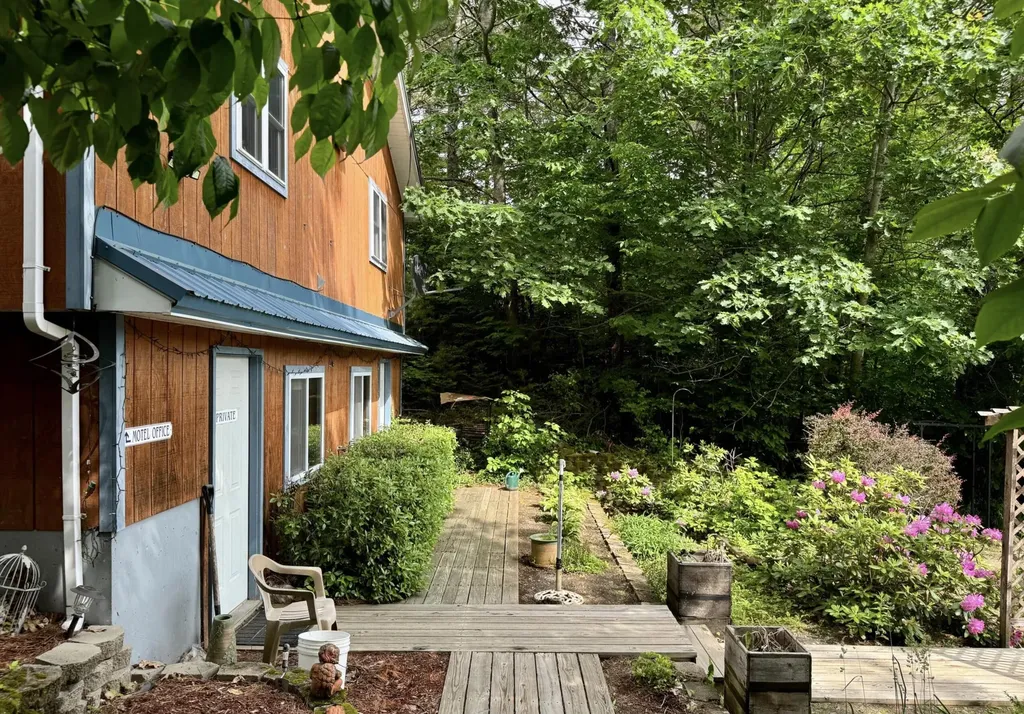 382 Water Street Guilford ME 04443
