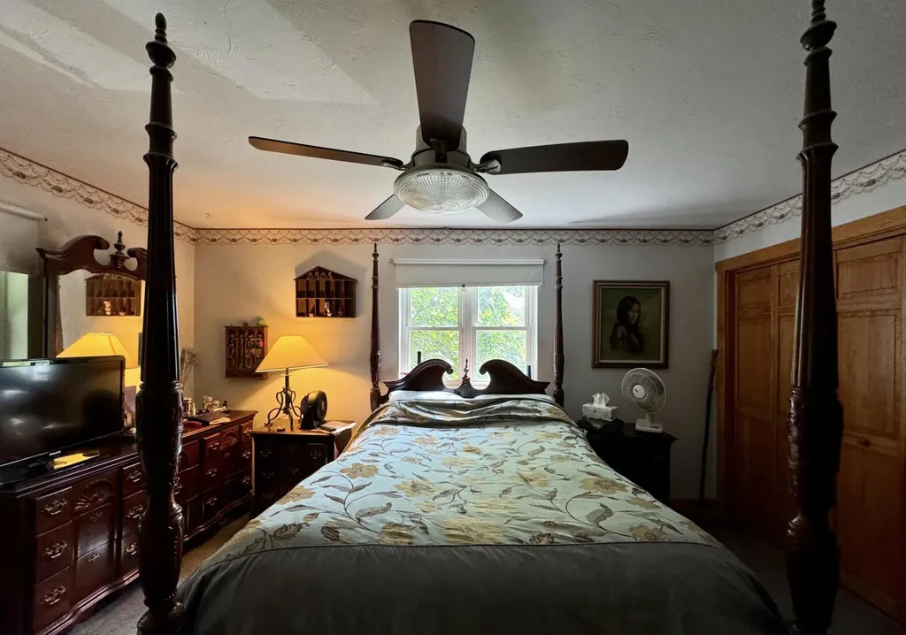 382 Water Street Guilford ME 04443