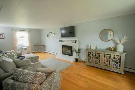 77 Hillcrest Drive Brewer ME 04412