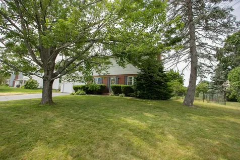 77 Hillcrest Drive Brewer ME 04412