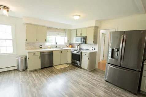 77 Hillcrest Drive Brewer ME 04412