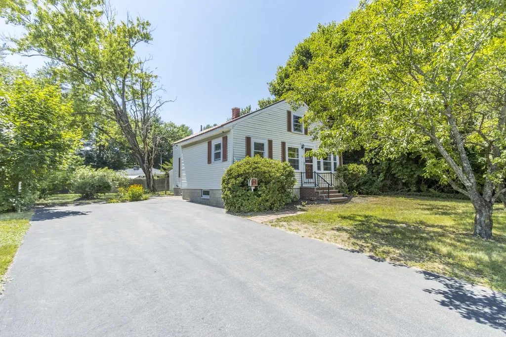 59 New Portland Road Gorham ME 04038