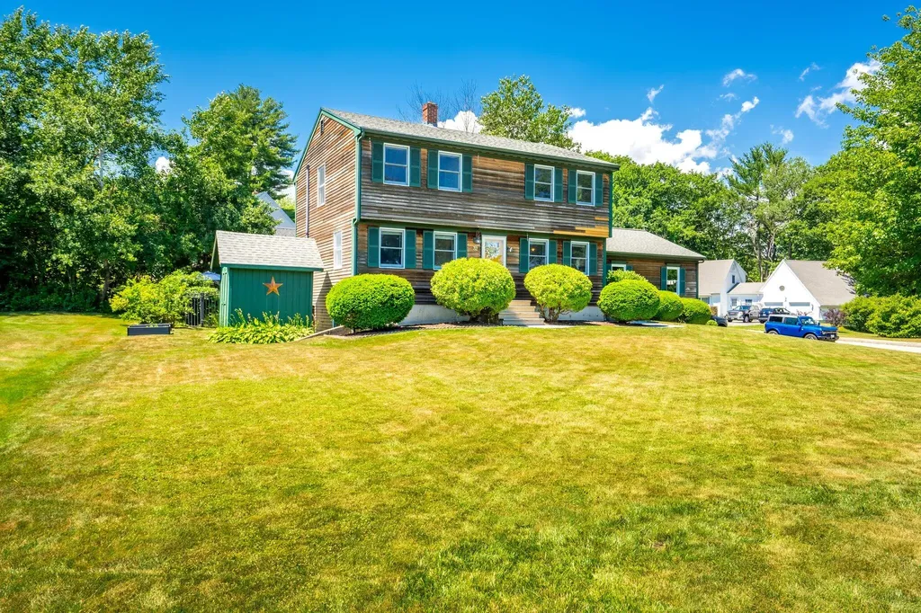 32 Village Lane Biddeford ME 04005