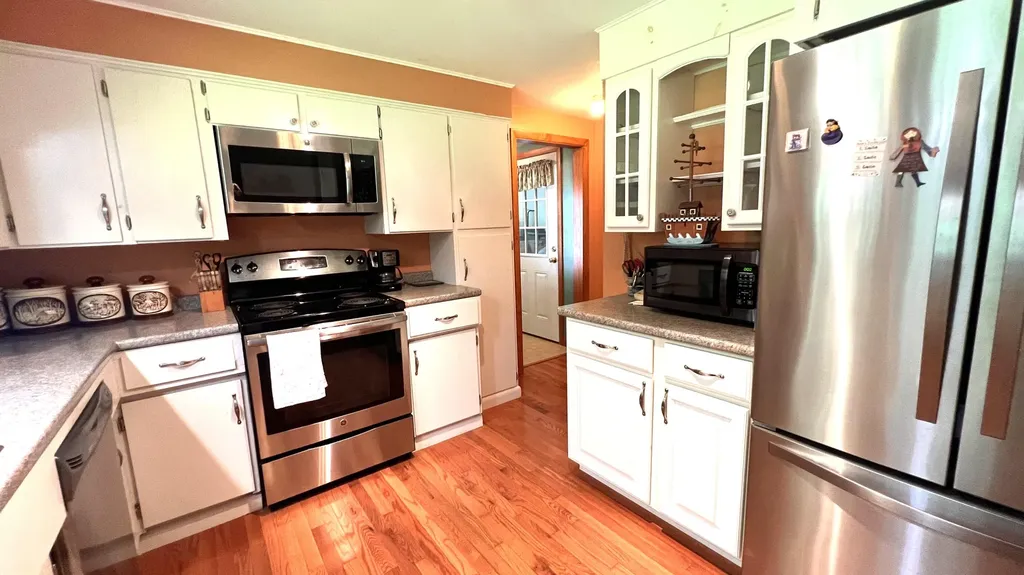 16 Acadia Street Dexter ME 04930