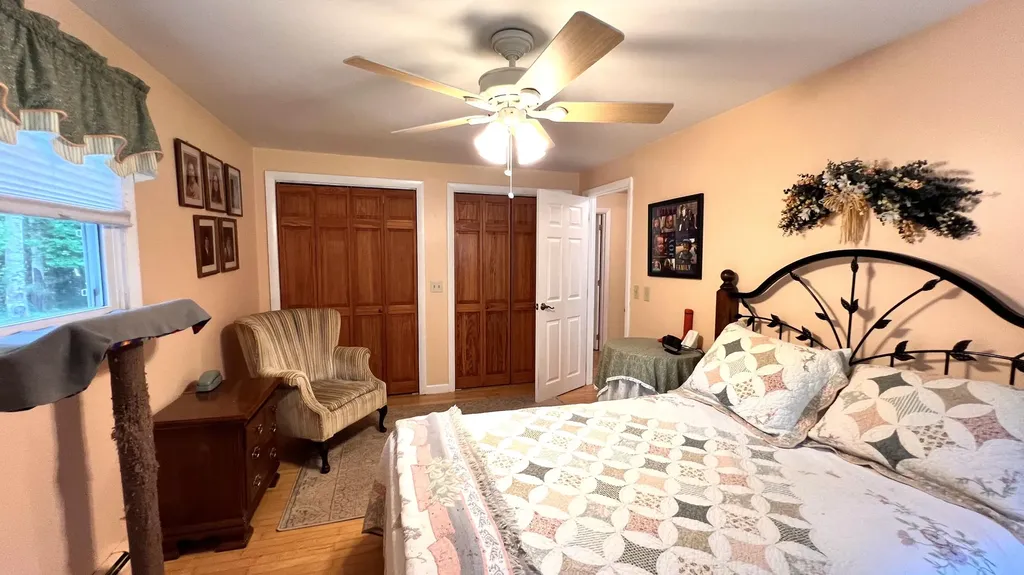 16 Acadia Street Dexter ME 04930