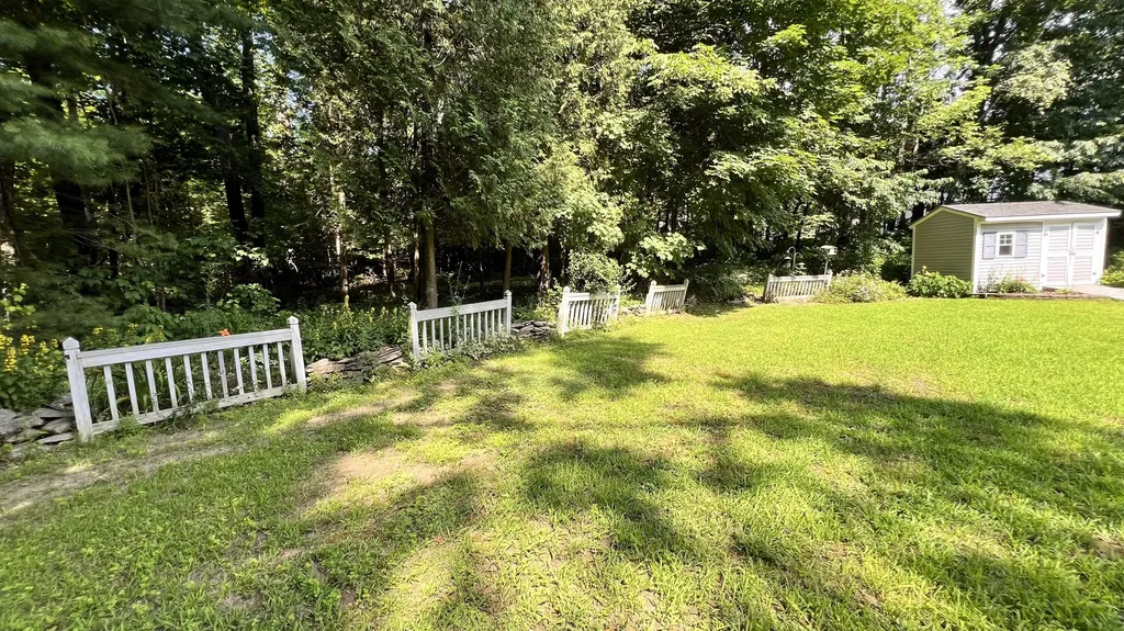 16 Acadia Street Dexter ME 04930