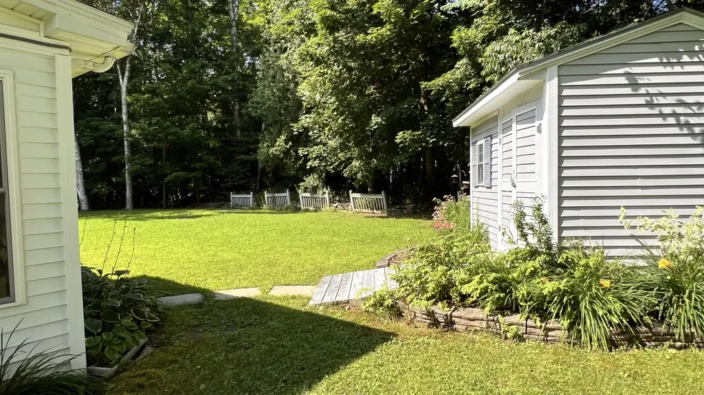 16 Acadia Street Dexter ME 04930
