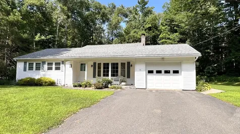 16 Acadia Street Dexter ME 04930