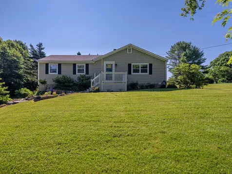 14 Sunset Street Thomaston ME 04861