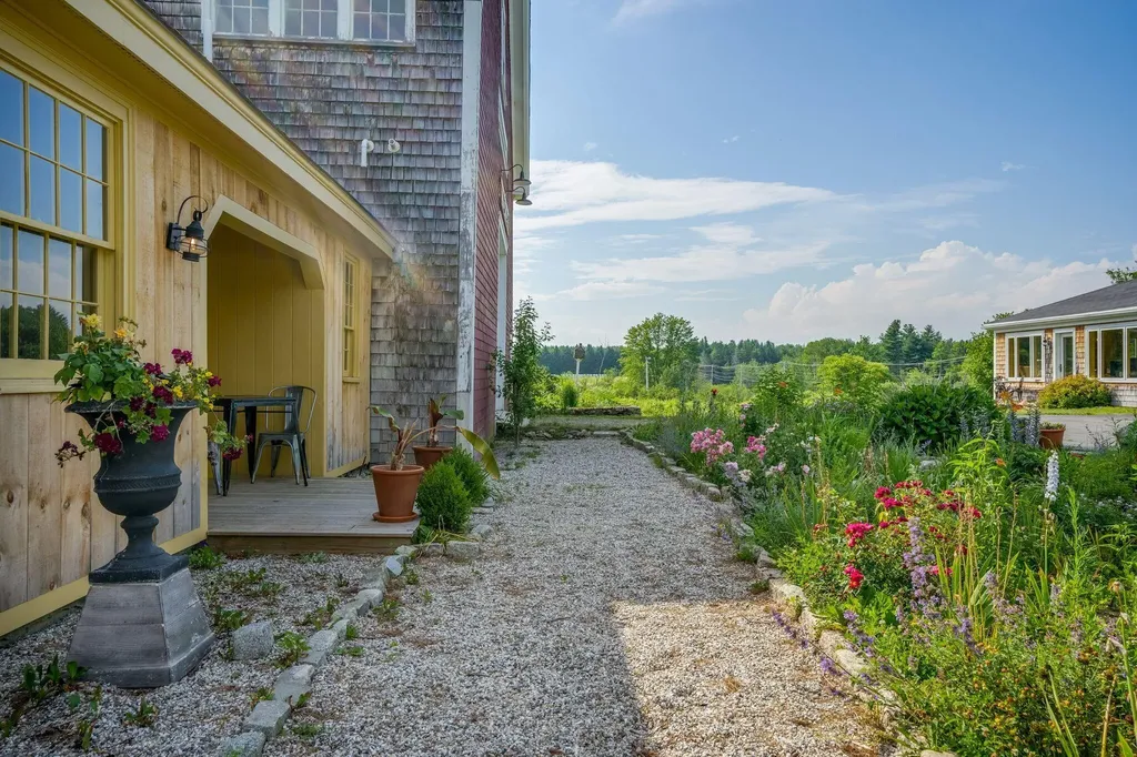 224 Tuttle Road Cumberland ME 04021
