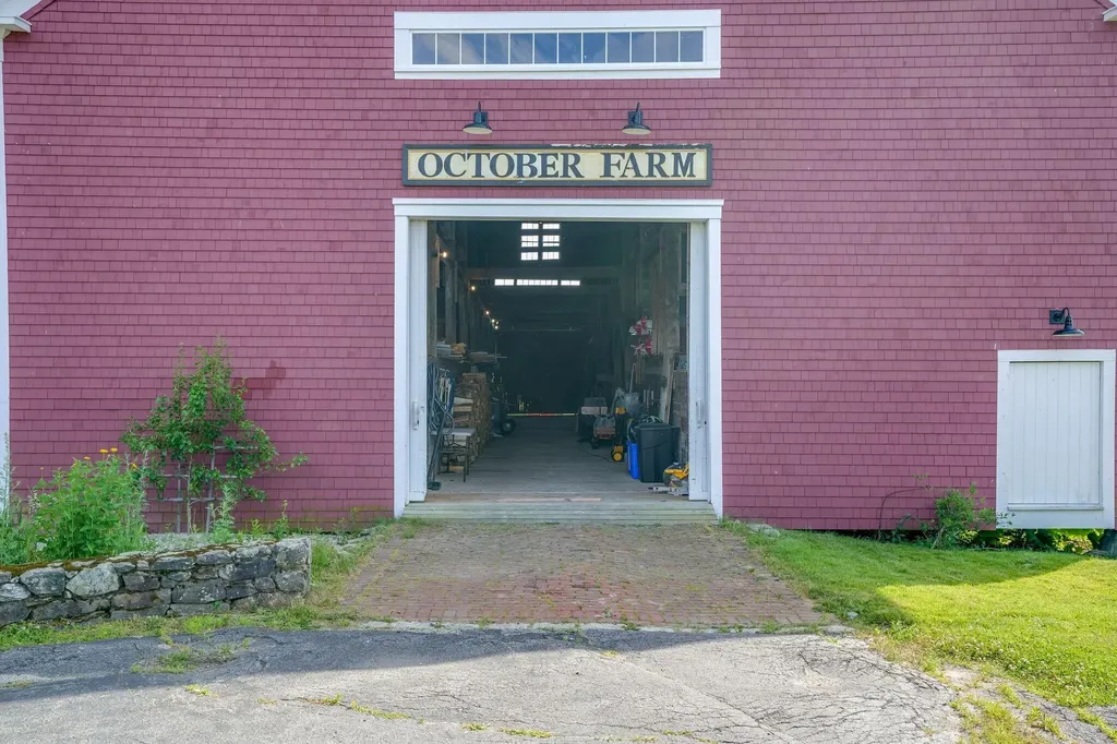 224 Tuttle Road Cumberland ME 04021