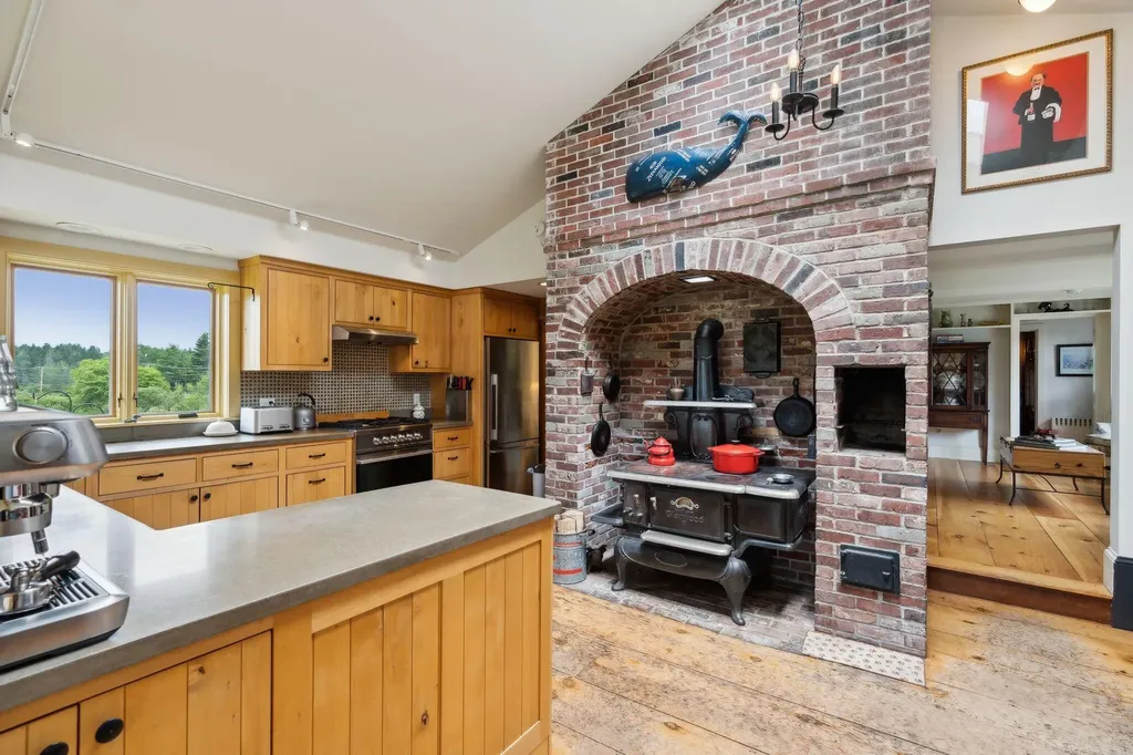 224 Tuttle Road Cumberland ME 04021