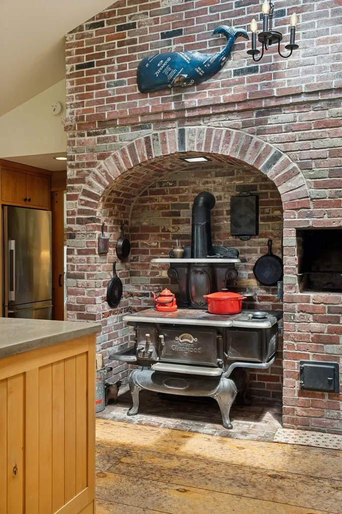 224 Tuttle Road Cumberland ME 04021
