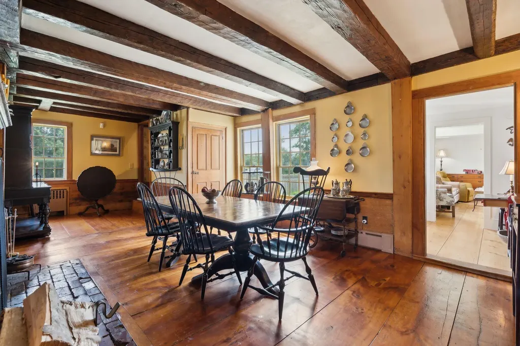 224 Tuttle Road Cumberland ME 04021