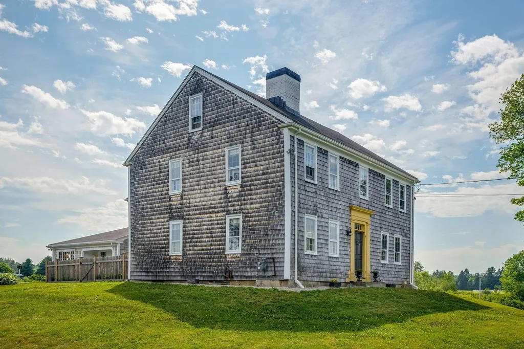 224 Tuttle Road Cumberland ME 04021