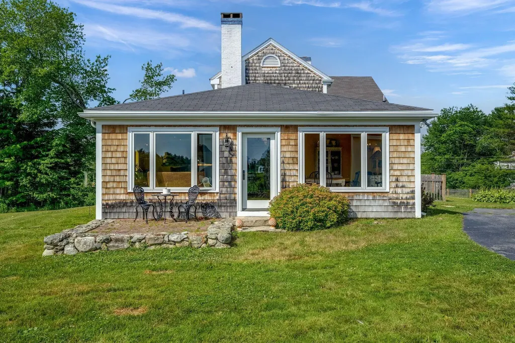 224 Tuttle Road Cumberland ME 04021