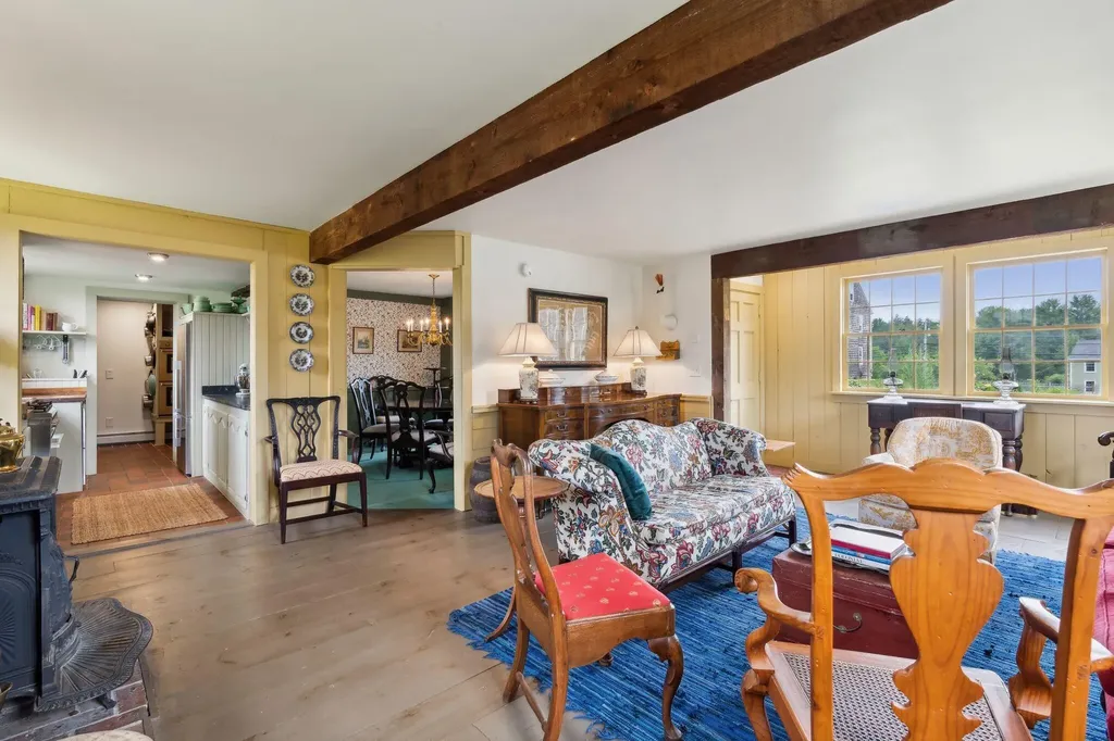 224 Tuttle Road Cumberland ME 04021