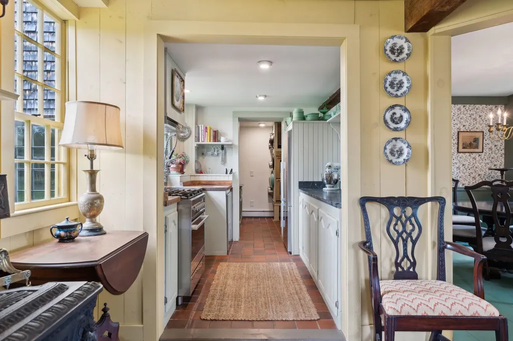 224 Tuttle Road Cumberland ME 04021
