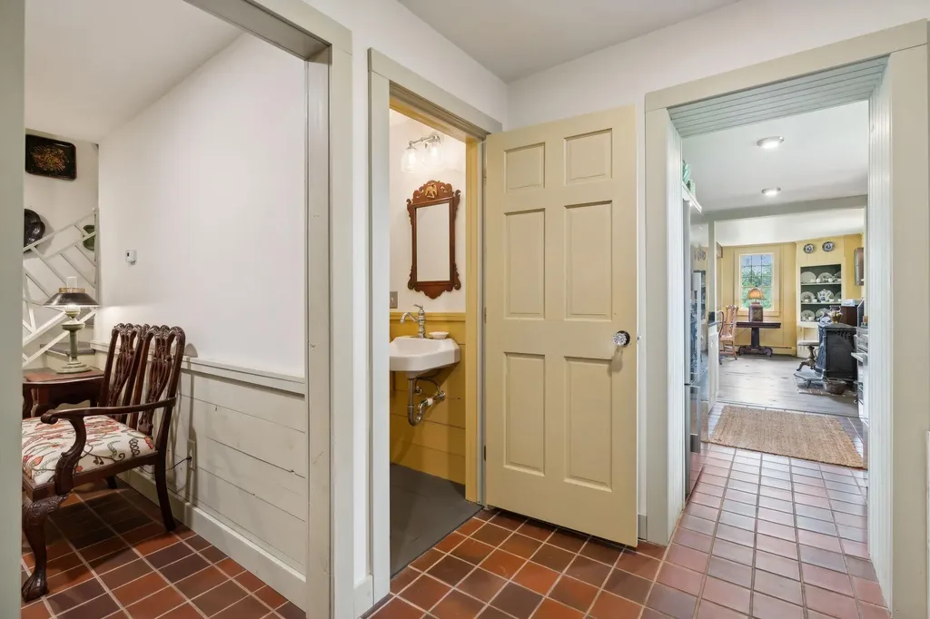 224 Tuttle Road Cumberland ME 04021