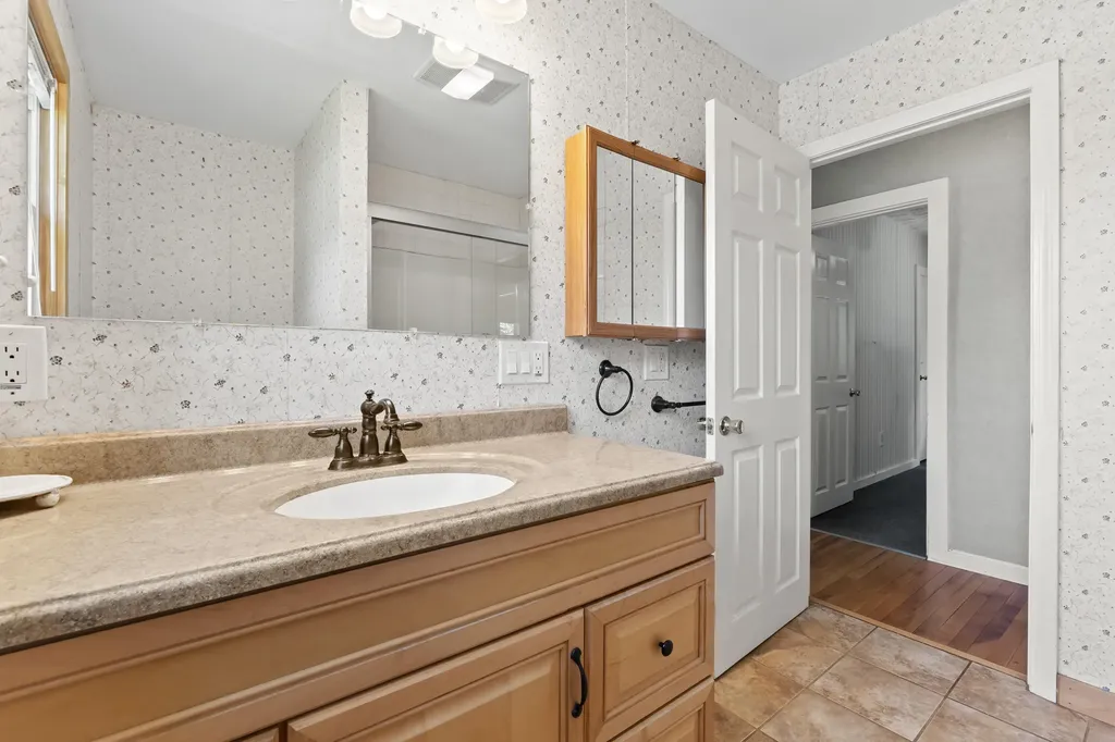 1 Glen Street Augusta ME 04330