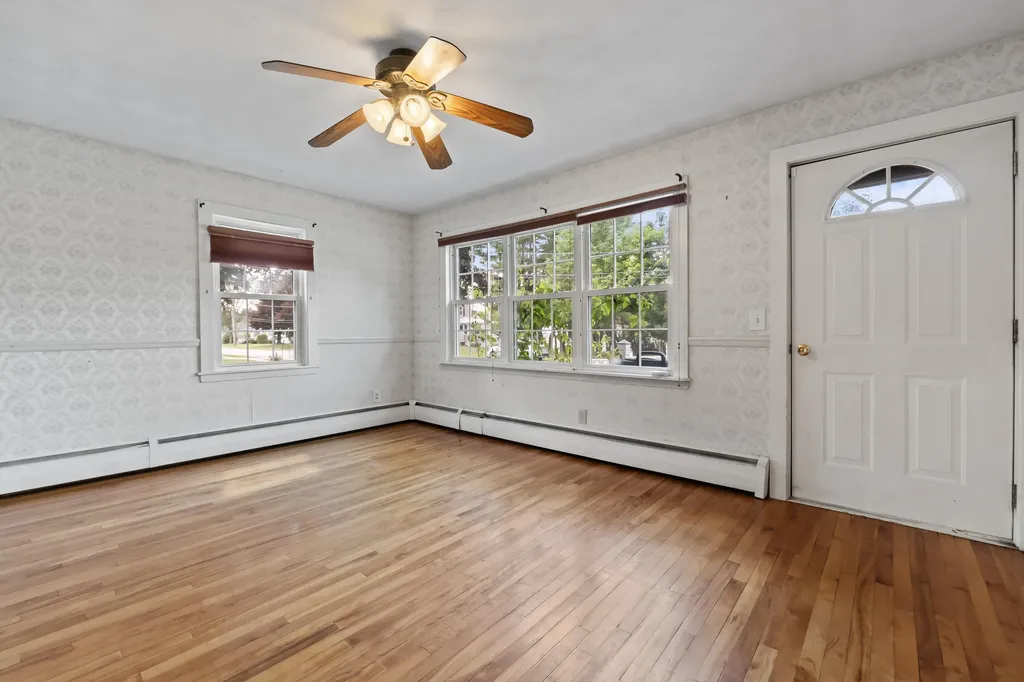 1 Glen Street Augusta ME 04330