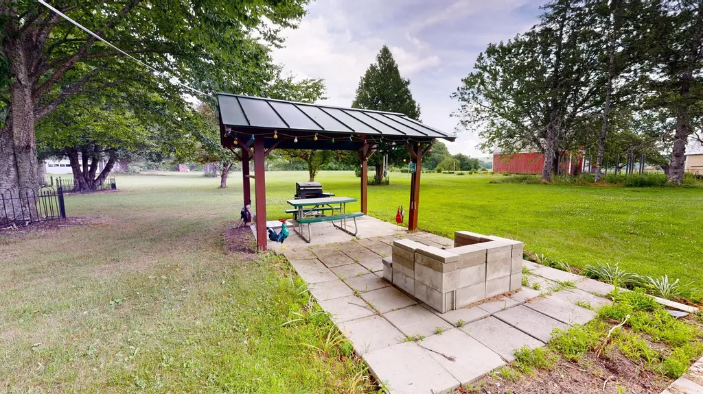 2435 Kennebec River Road Concord Twp ME 04920