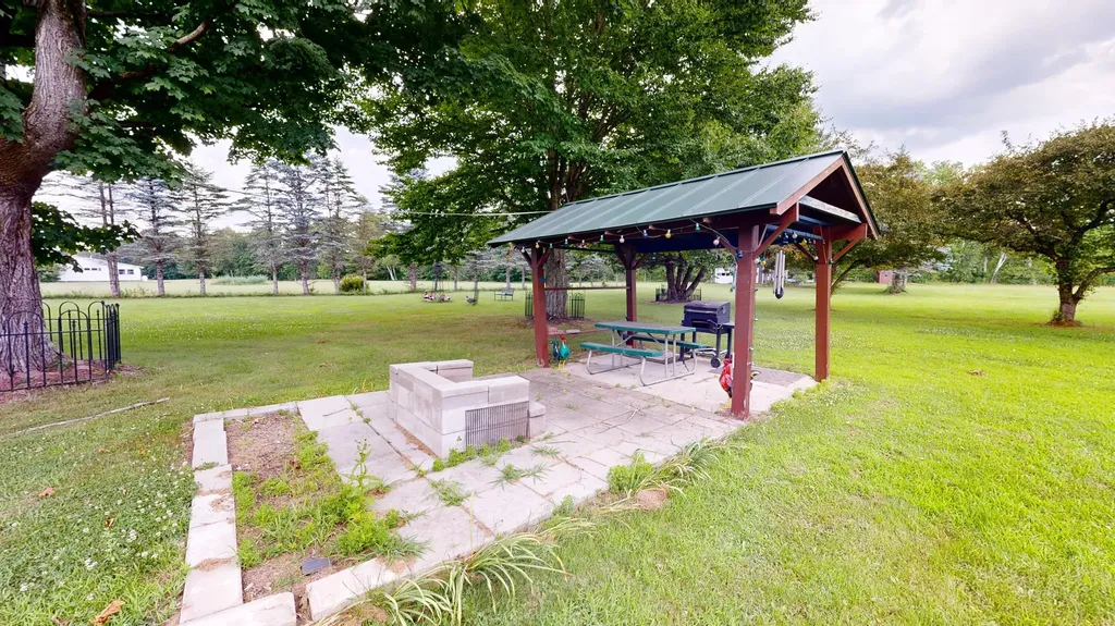 2435 Kennebec River Road Concord Twp ME 04920