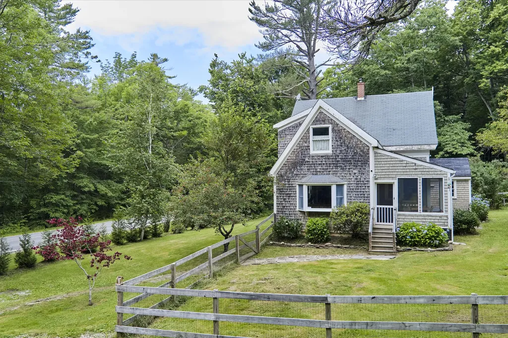 247 E Pond Road Nobleboro ME 04555