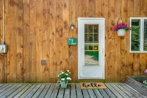 9 Lovejoy Island Way Harrison ME 04040