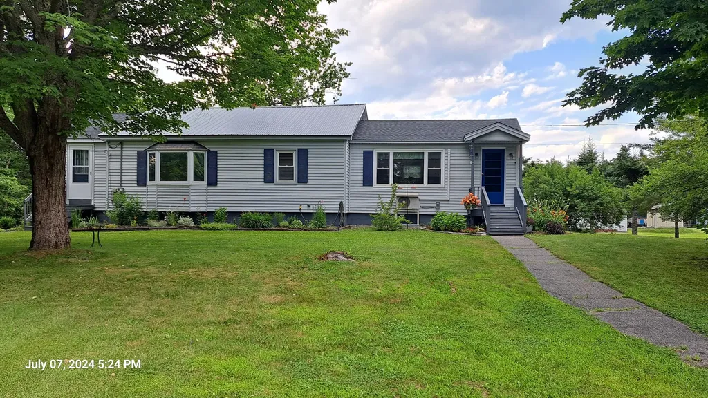 61 Merryman Road Glenburn ME 04401