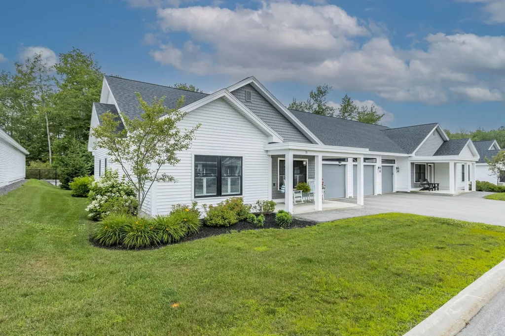 33 Mill Commons Drive Scarborough ME 04074