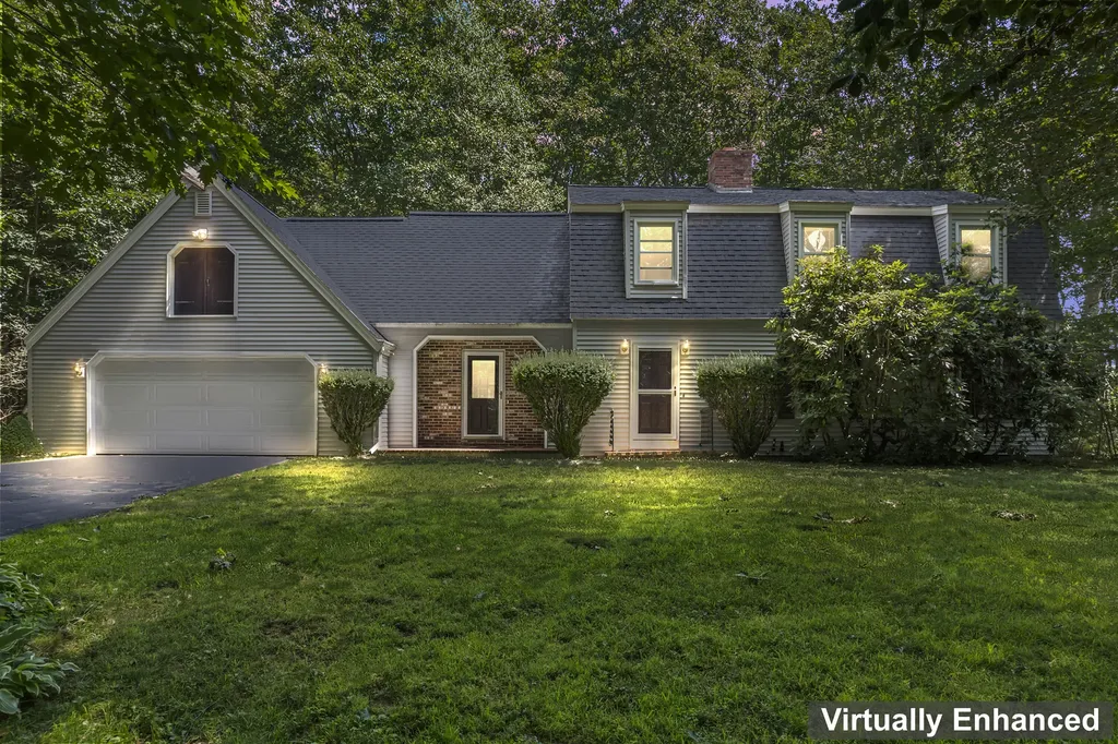 22 Donica Road York ME 03909