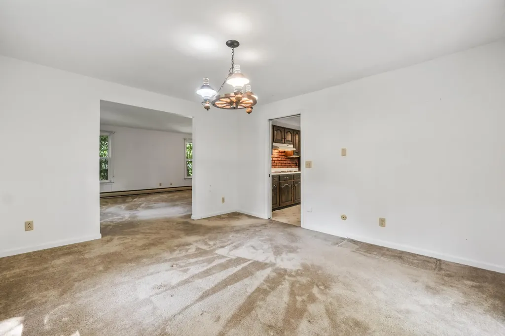 22 Donica Road York ME 03909