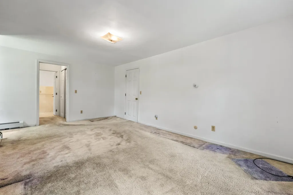 22 Donica Road York ME 03909