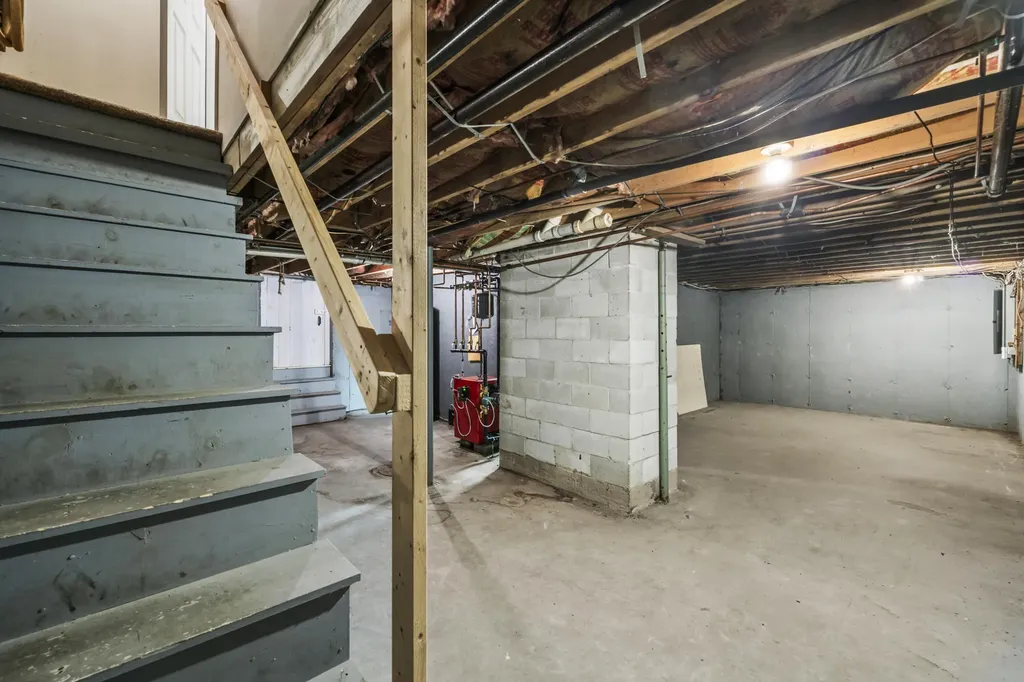 22 Donica Road York ME 03909