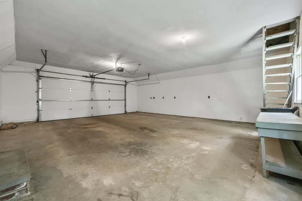 22 Donica Road York ME 03909